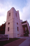 Alaska - Anchorage / ANC: Holy Family Cathedral on W 5th Ave - photo by F.Rigaud