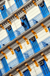 Algiers / Alger - Algeria: Albert 1er Hotel - white faade, balconies and blue shutters in the sun - Algiers the white | Htel Albert 1er - Avenue Pasteur - faade blanche, balcons et volets bleus au soleil - huisseries et ferronneries bleues - Alger la blanche - photo by M.Torres