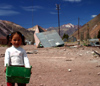 Argentina - Puente del Inca (Mendoza): girl (photo by N.Cabana)