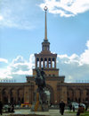 Armenia - Yerevan: central train station and Sasuntsi Davit monument - photo by S.Hovakimyan