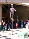 Melbourne (Victoria): entertainer on a mono-cycle (photo by Luca Dal Bo)