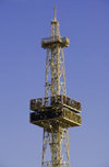 Azerbaijan - Baku: decorative oil tower with clock - waterfront - photo by M.Torres