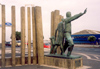 Azores - Ponta Delgada: Migrant worker's monument / monumento ao emigrante (Praa 5 de Outubro) - photo by M.Durruti