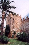 Majorca / Mallorca / Maiorca: Alcudia - ramparts / murallas (photographer: Miguel Torres)