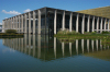 Brazil / Brasil - Brasilia: Palcio dos Arcos aka Palcio Itamaraty - Foreign Ministery - by Oscar Niemeyer - a pond designed by landscape architect Burle Marx - ministrio dos negcios estrangeiros - Ministrio das Relaes Exteriores do Brasil - architect: Oscar Niemeyer (photo by  M.Alves)