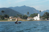 Brazil / Brasil - Paraty (RJ): rowing towards Nossa Senhora das Dores church - remando - canoa - photo by Lewi Moraes