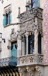 Barcelona, Catalonia: balcony at Casa Ametller, 1900, architect Josep Puig i Cadafalch - Illa de la Discrdia, Passeig de Grcia - Catalan modernism - photo by M.Torres