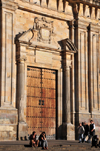 Bogota, Colombia: Plaza Bolivar - Cathedral entrance - neo-classicism - fluted columns - Catedral Primada - La Candelaria - photo by M.Torres