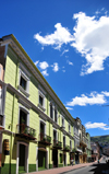 Quito, Ecuador: gold shop - climbing calle Olmedo - photo by M.Torres