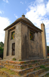 Axum - Mehakelegnaw Zone, Tigray Region: St Mary of Zion complex - small shrine - photo by M.Torres