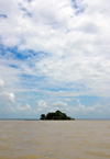 James Island / Kunta Kinteh island, The Gambia: the island and the waters of the River Gambia - UNESCO world heritage site - photo by M.Torres