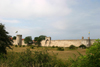 Gotland island - Visby: town walls from the fields - Visby stadsmur - Ville ligue hansatique / stad muren - photo by C.Schmidt