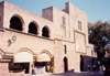 Greek islands - Rhodes - Rhodes town: shop in the sun (photo by Aurora Baptista)