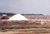 India - Mahabalipuram / Mamallapuram: salt pans - photo by M.Torres