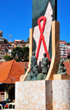 Antananarivo / Tananarive / Tana - Analamanga region, Madagascar: AIDS monument - place du Zoma - avenue du 26 Juin 1960 - SIDA - Place Rev. E.f. Rabarihoela .- photo by M.Torres