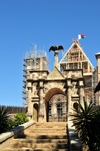 Antananarivo / Tananarive / Tana - Analamanga region, Madagascar: Queen's Palace - Rova - Ankadinandriana - gate by James Cameron - porte monumentale - photo by M.Torres