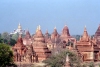 Myanmar / Burma - Bagan / Pagan: distant view of the majestic Ananda Pahto temple, with smaller pagodas in the foreground (photo by J.Kaman)