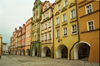 Poland - Jelenia Gora  (Dolnoslaskie - Silesia): Ratuszowy Square - arcade (photo by J.Kaman)