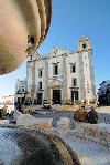 Portugal - Alentejo - vora: fonte Henriquina e Igreja de Santo Anto - photo by M.Durruti