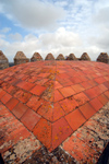 bidos, Portugal: red roof of one of the castle's towers - telhado vermelho de uma das torres do castelo - photo by M.Durruti