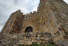 Belver (Gavio municipality) - Portugal: castle entrance - entrada do castelo e ameias - photo by M.Durruti