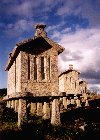 Lindoso - Minho: granite grain stores - espigueiros de granito - photo by M.Durruti