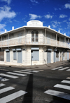 Saint-Denis, Runion: corner of Rue Flix Guyon and Rue Jules Olivier - intersection and pedestrian crossings - Terrasse de la Belle Etoile - photo by M.Torres