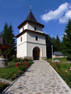 Ceahlau, Neamt county, Moldavia, Romania: entrance gate - Holy Monastery of Durau - founded by a daughter of ruler Vasile Lupu - photo by J.Kaman