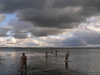 Russia - Pereslavl-Zalessky area - Yaroslavl Oblast: Lake Pleshcheevo - bathers - photo by J.Kaman