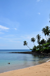 Santana, Cantagalo district, So Tom and Prcipe / STP: horizon, coconut trees and beach - Hotel Club Santana Resort / horizonte, coqueiros e praia - photo by M.Torres