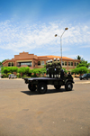 So Tom, So Tom and Prncipe / STP: National Library - soldiers on a truck - Independence ave. / Biblioteca Nacional - soldados num camio de caixa aberta - avenida da Independncia, esquina com a avenida da ONU - photo by M.Torres