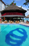 Mahe, Seychelles: Baie Beau Vallon - pool side bar at the Coral Strand Hotel - photo by M.Torres