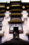 Lhasa, Tibet: Potala Palace - facade - square of the Deyongxia - photo by Y.Xu