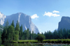 Yosemite National Park (California): lake and the Sierra Nevada - Unesco world heritage site - Photo by R.Eime