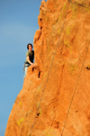 Colorado Springs, El Paso County, Colorado, USA: Garden of the Gods - climber on the edge of a hogback - photo by M.Torres