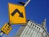 Manhattan (New York City): Traffic sign and the Municipal Building, designed by McKim, Mead & - photo by M.Bergsma